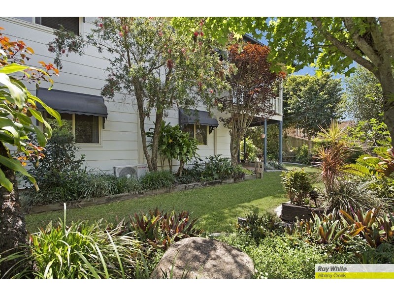 25 Silkyoak Way, Albany Creek QLD 4035