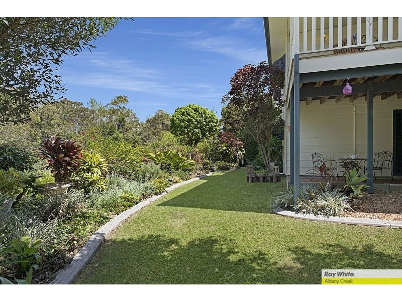 25 Silkyoak Way, Albany Creek QLD 4035