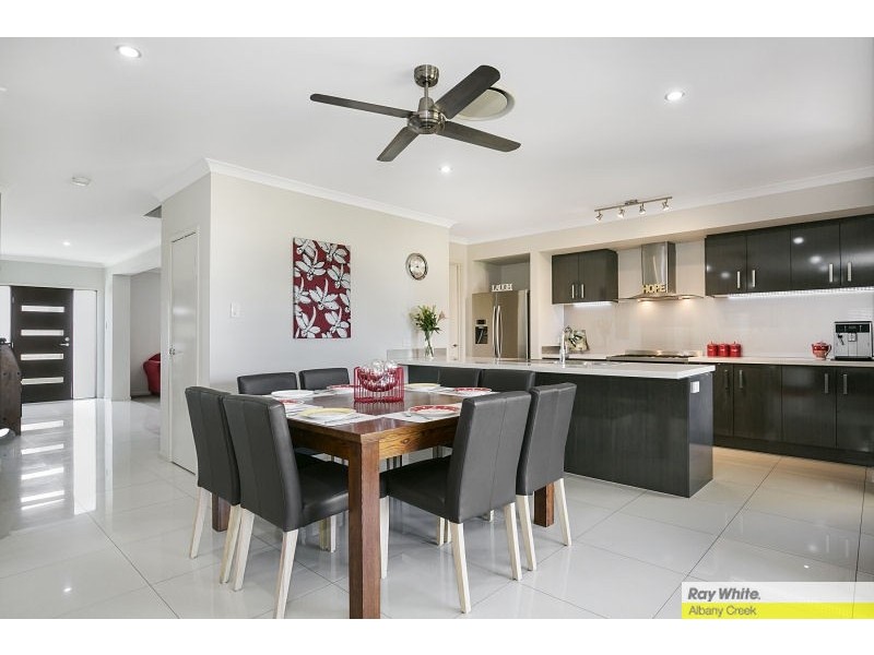 5 Seeana Crescent, Bridgeman Downs QLD 4035