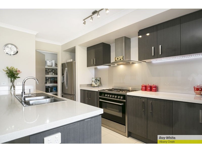 5 Seeana Crescent, Bridgeman Downs QLD 4035