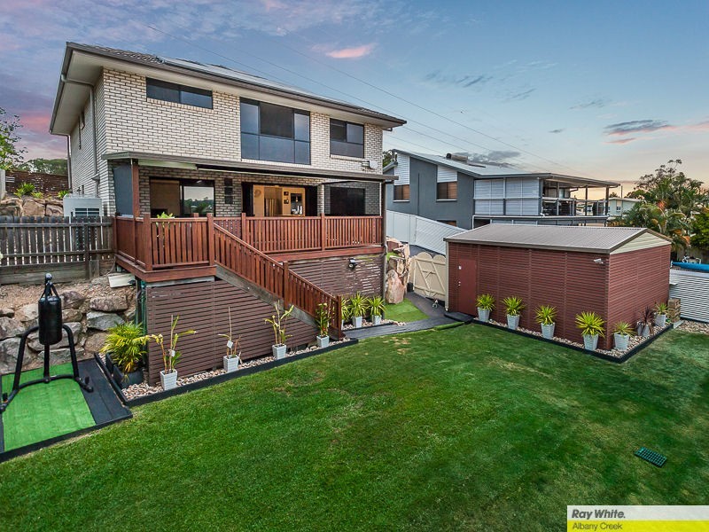 17 Minerva Court, Eatons Hill QLD 4037