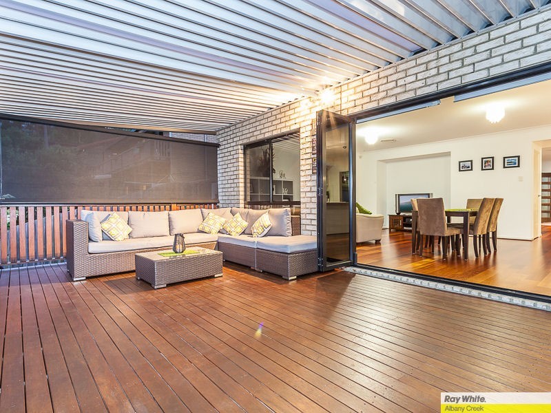 17 Minerva Court, Eatons Hill QLD 4037