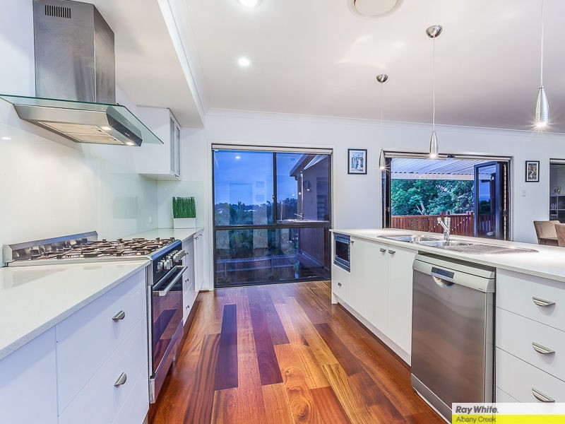 17 Minerva Court, Eatons Hill QLD 4037