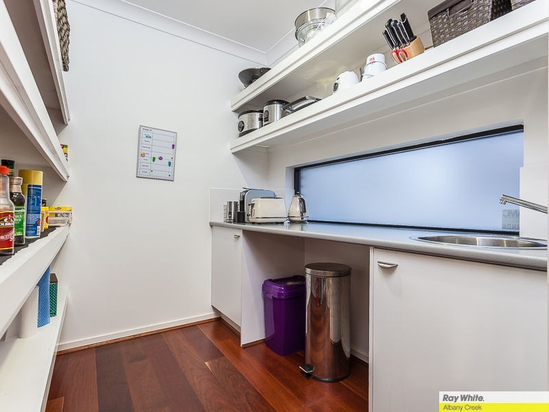 17 Minerva Court, Eatons Hill QLD 4037