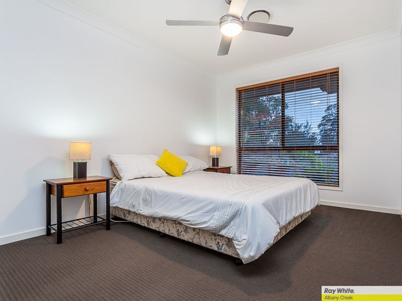 17 Minerva Court, Eatons Hill QLD 4037