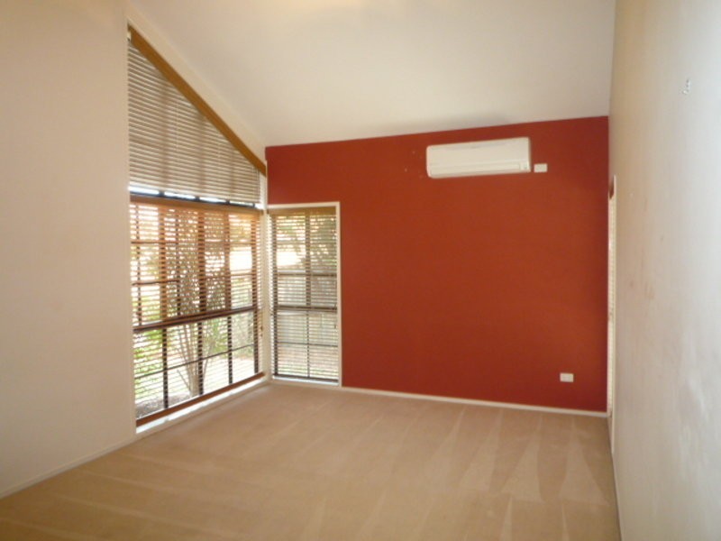 58 Van Dyke Crescent, Mcdowall QLD 4053