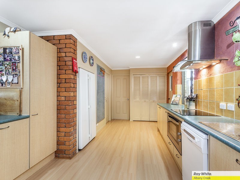 11 Apollo Court, Eatons Hill QLD 4037