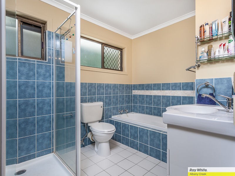 11 Apollo Court, Eatons Hill QLD 4037