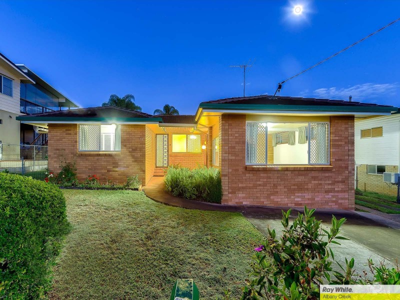 11 Du Kamp Street, Albany Creek QLD 4035