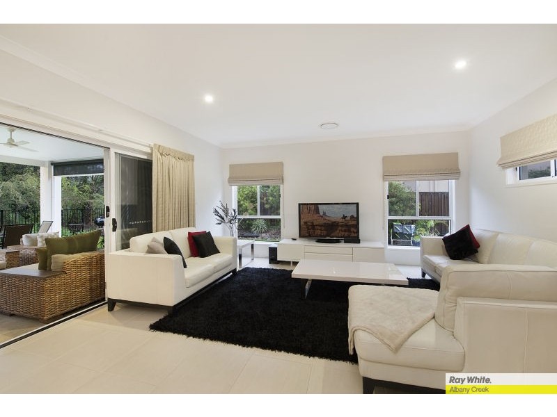 16 Confluence Court, Eatons Hill QLD 4037