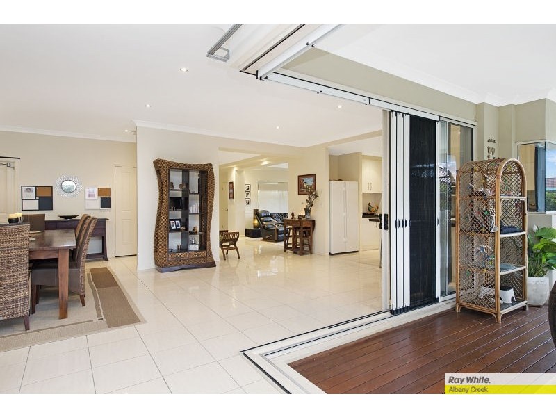 27 Cabarita Crescent, Eatons Hill QLD 4037