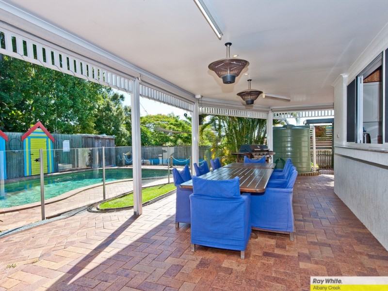 11 Regal Place, Aspley QLD 4034