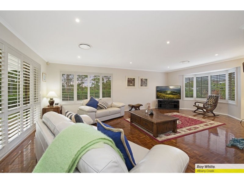 76 Saturn Crescent, Bridgeman Downs QLD 4035