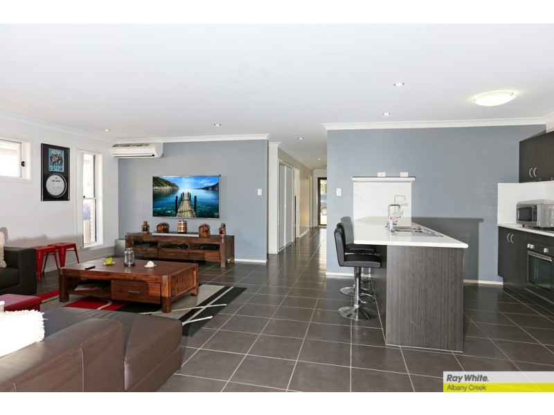 4 Melia Court, Eatons Hill QLD 4037