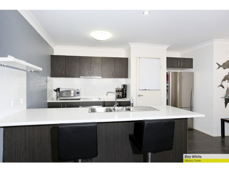 4 Melia Court, Eatons Hill QLD 4037