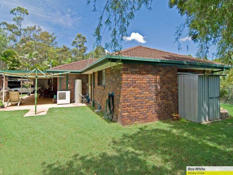 2 Nyora St, Everton Hills QLD 4053