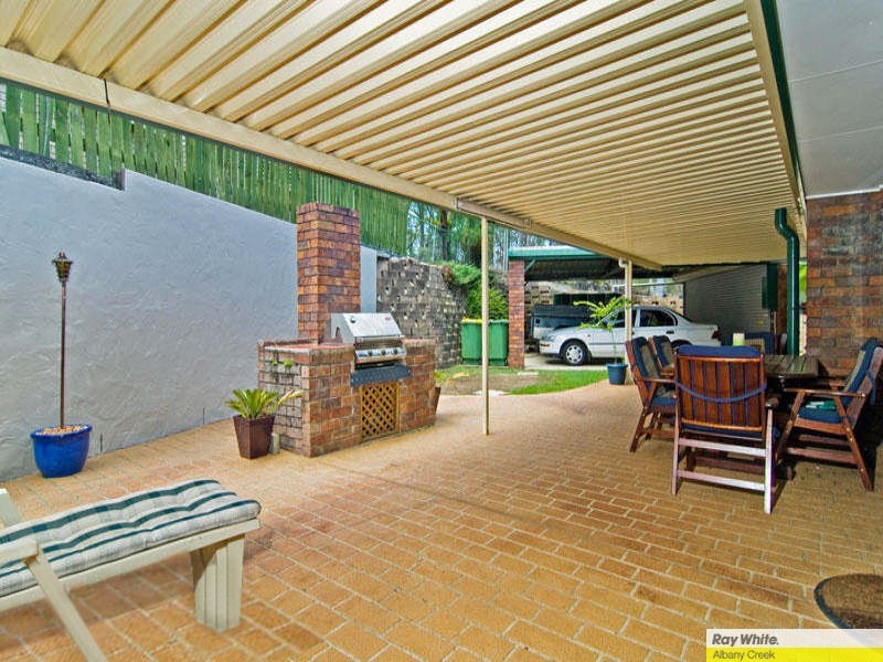 2 Nyora St, Everton Hills QLD 4053