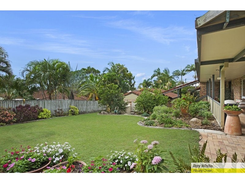 12 Chickowee Street, Albany Creek QLD 4035