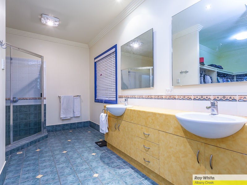 103 Thiess Drive, Albany Creek QLD 4035