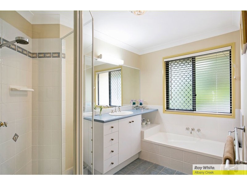 12 Sylvia Court, Eatons Hill QLD 4037