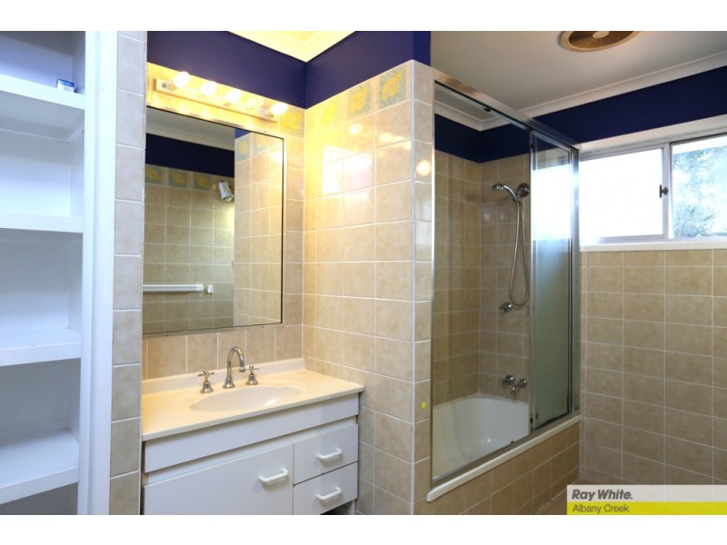 6 Nikola Street, Arana Hills QLD 4054