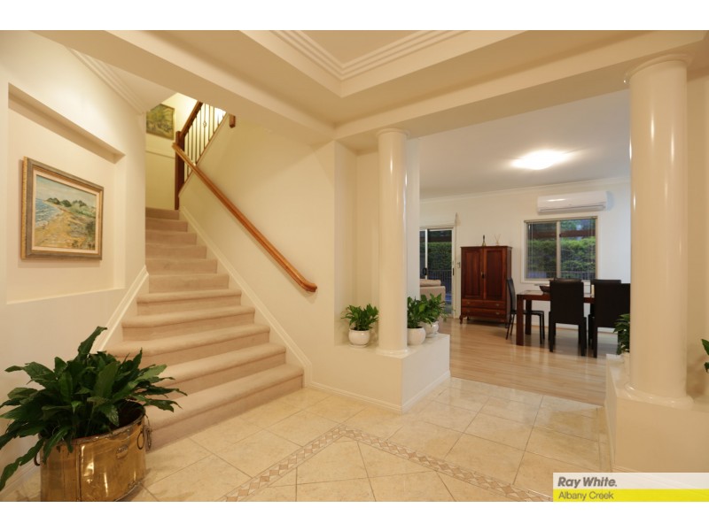 12 Diorama Court, Eatons Hill QLD 4037