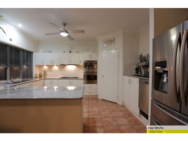 12 Diorama Court, Eatons Hill QLD 4037