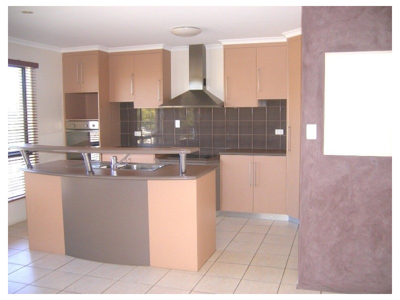 20 Wilcox Street, Eimeo QLD 4740