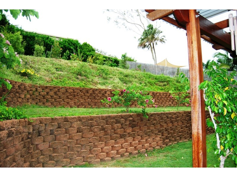 18 McLaughlin Drive, Eimeo QLD 4740