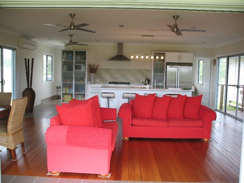 660 Midge Point Road, Bloomsbury QLD 4799