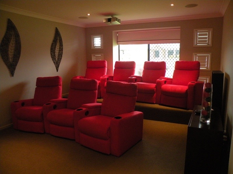 19 Gingham Street, Glenella QLD 4740