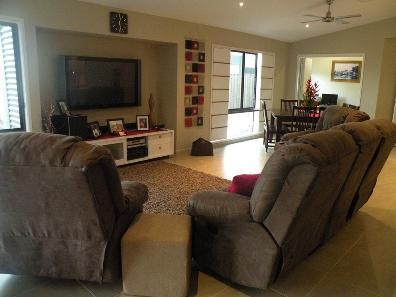 19 Gingham Street, Glenella QLD 4740