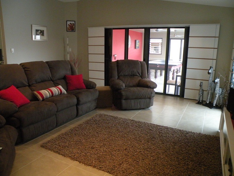 19 Gingham Street, Glenella QLD 4740