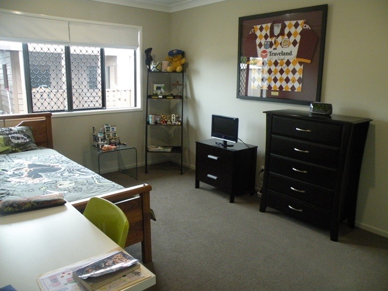 19 Gingham Street, Glenella QLD 4740