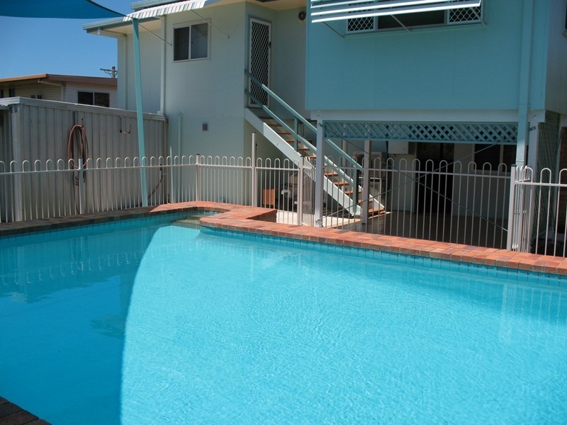 9 Cumberland Ave, Slade Point QLD 4740