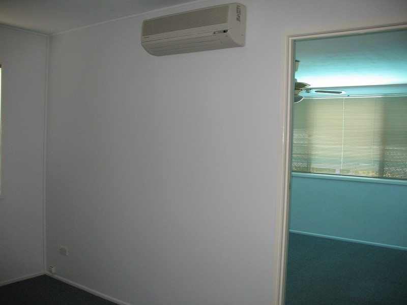 9 Cumberland Ave, Slade Point QLD 4740