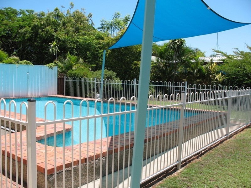 9 Cumberland Ave, Slade Point QLD 4740