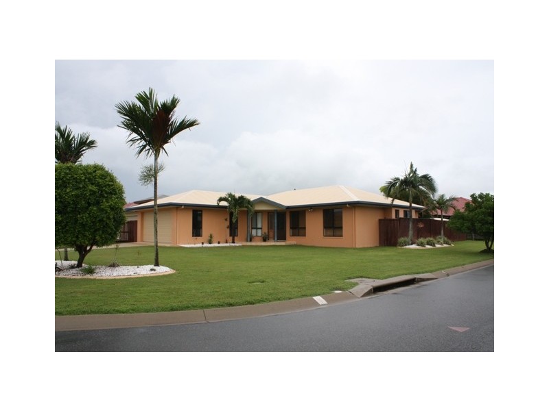 2 Mermaid Street, Shoal Point QLD 4750