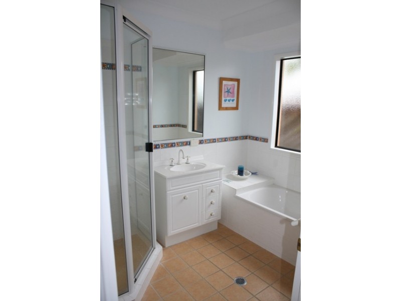 2 Mermaid Street, Shoal Point QLD 4750