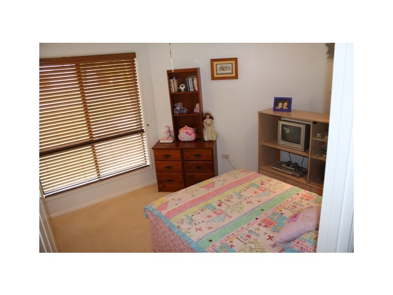 2 Mermaid Street, Shoal Point QLD 4750