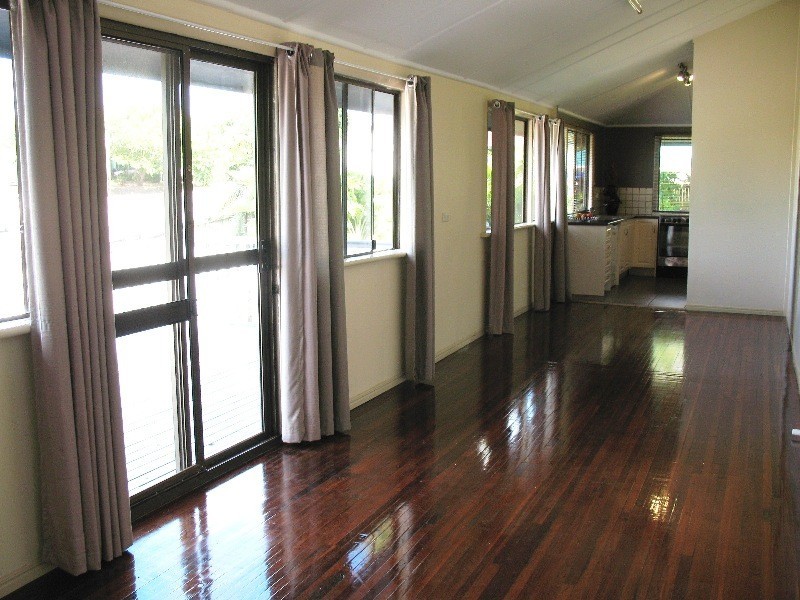 1 McHugh Street, Rural View QLD 4740