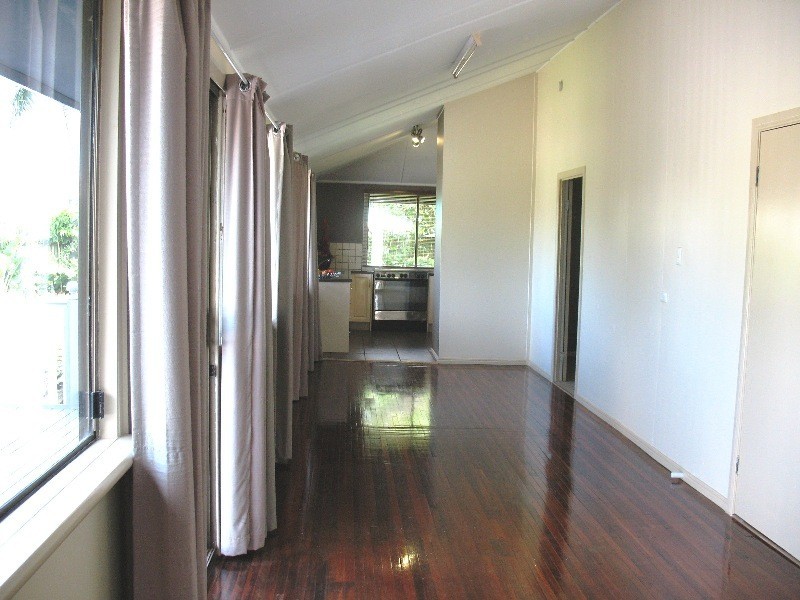1 McHugh Street, Rural View QLD 4740