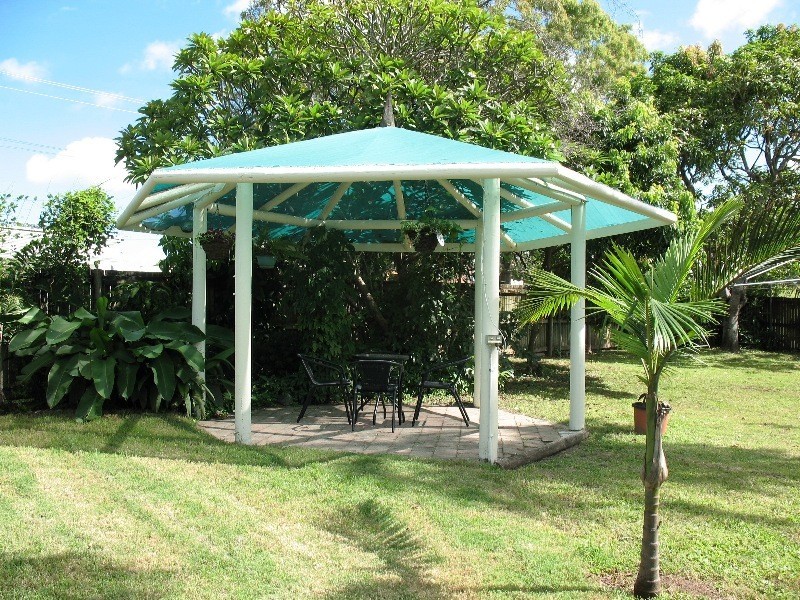 1 McHugh Street, Rural View QLD 4740