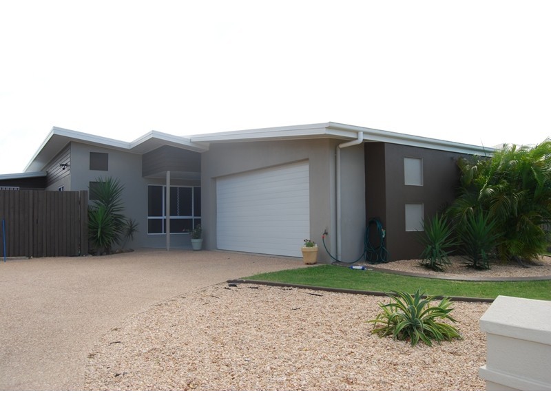 53 Royal Sands Boulevard, Bucasia QLD 4750