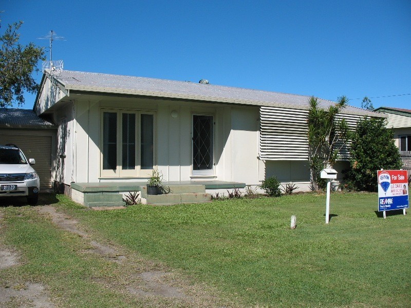 4 Robinson Street, North Mackay QLD 4740