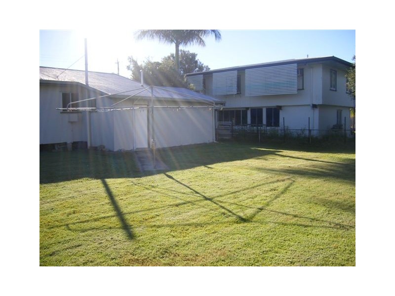 4 Robinson Street, North Mackay QLD 4740