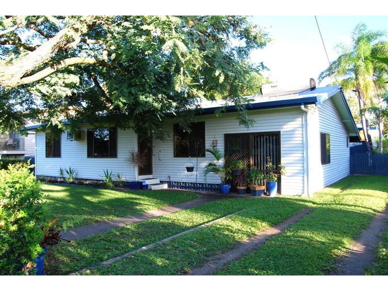 11 Daniel Street, North Mackay QLD 4740
