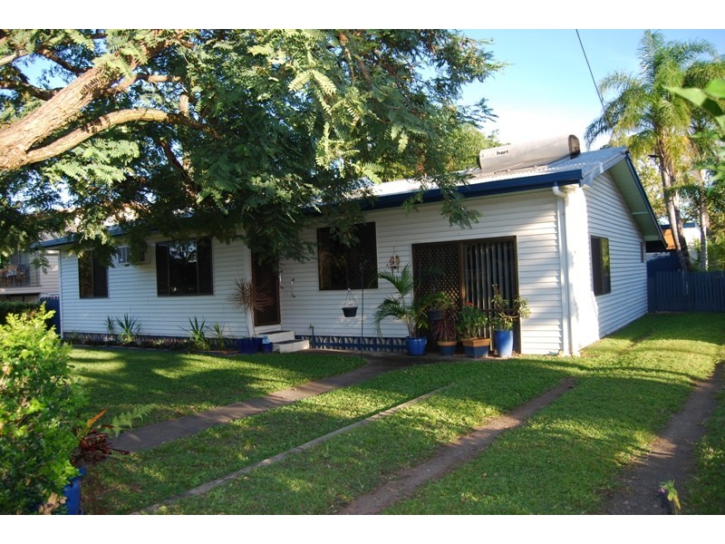 11 Daniel Street, North Mackay QLD 4740