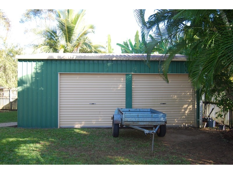 4 Bradman Drive, Glenella QLD 4740