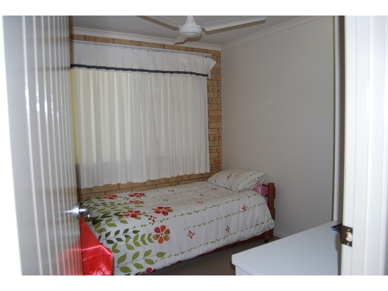 4 Bradman Drive, Glenella QLD 4740